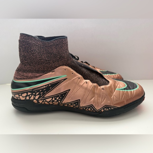 Nike HypervenomX Proximo Metallic Bronze 747486-903
Size US 13 - Picture 1 of 14